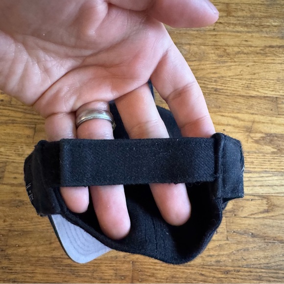 SPORTS CAP BUNDLE - Picture 9 of 9